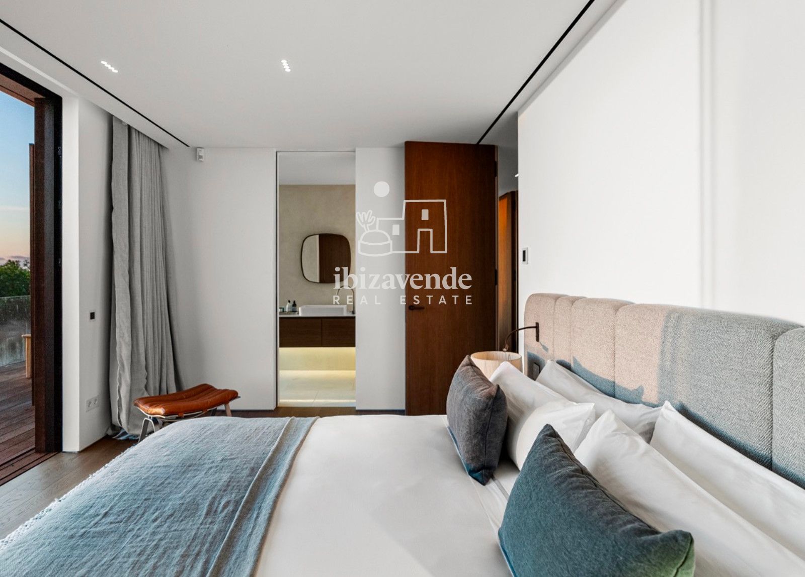 Mobilia Inmueble Image