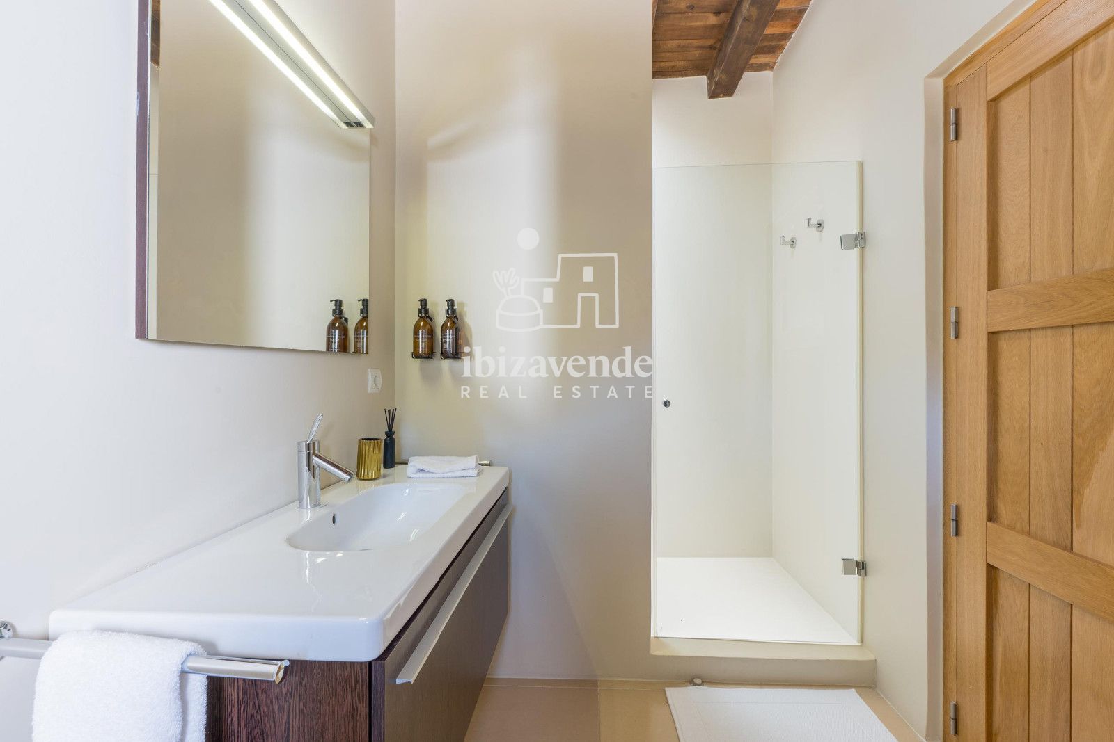Mobilia Inmueble Image