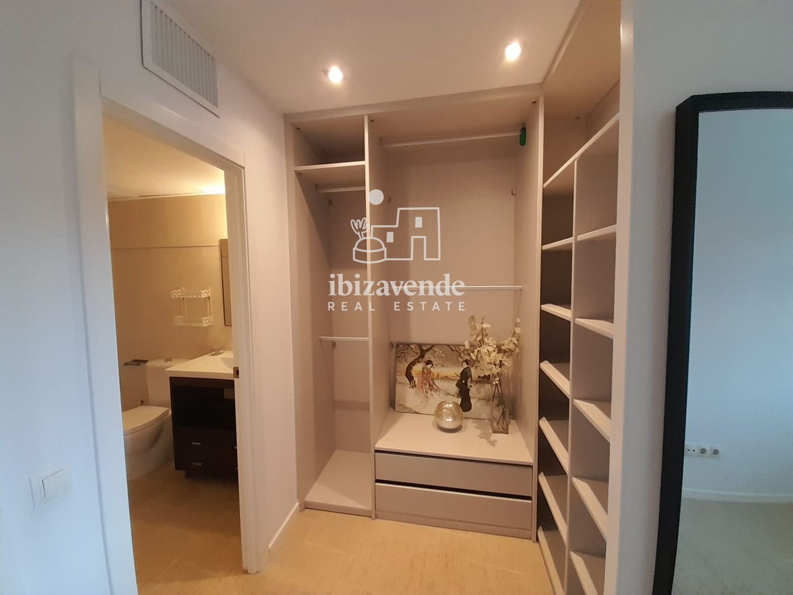 Mobilia Inmueble Image