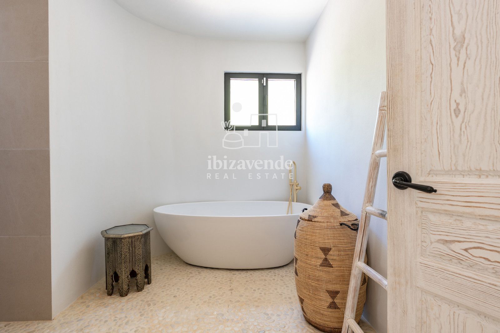 Mobilia Inmueble Image