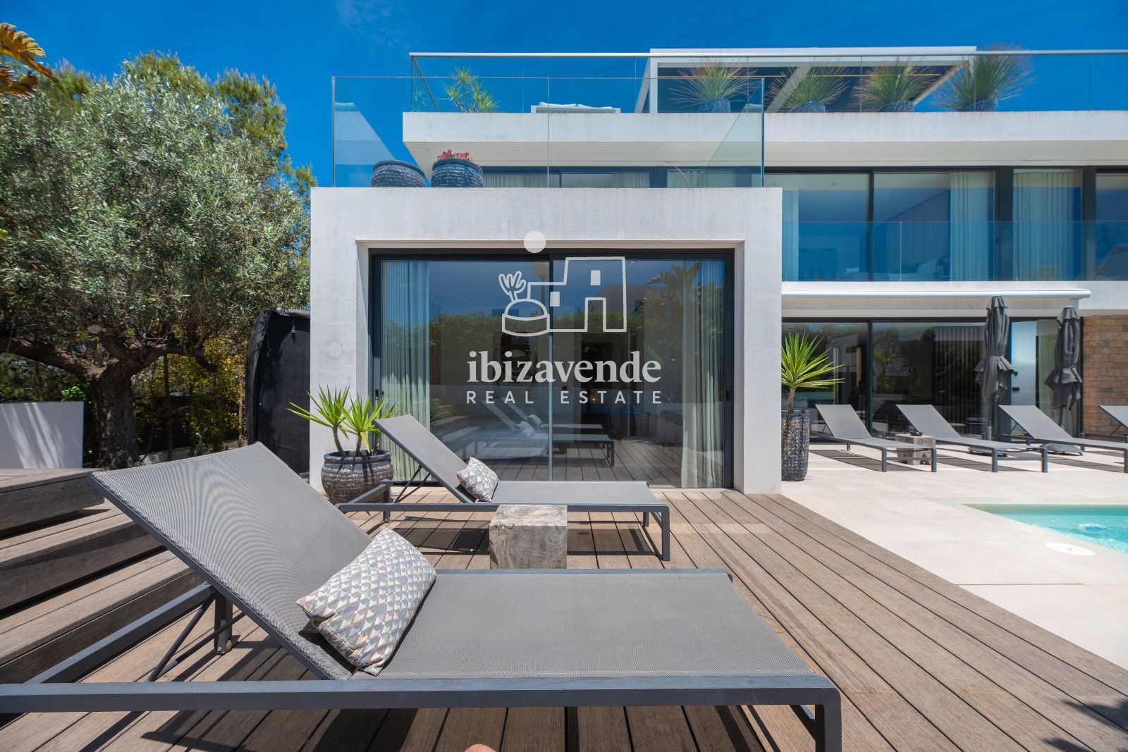 Mobilia Inmueble Image