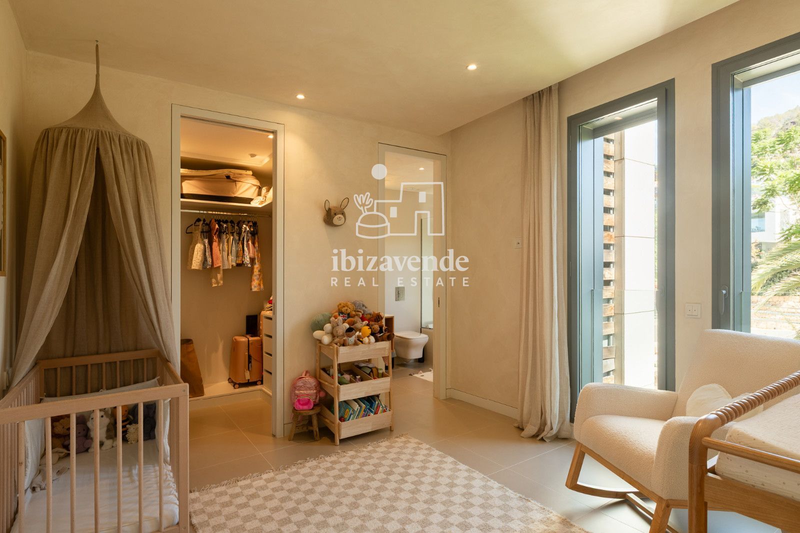 Mobilia Inmueble Image