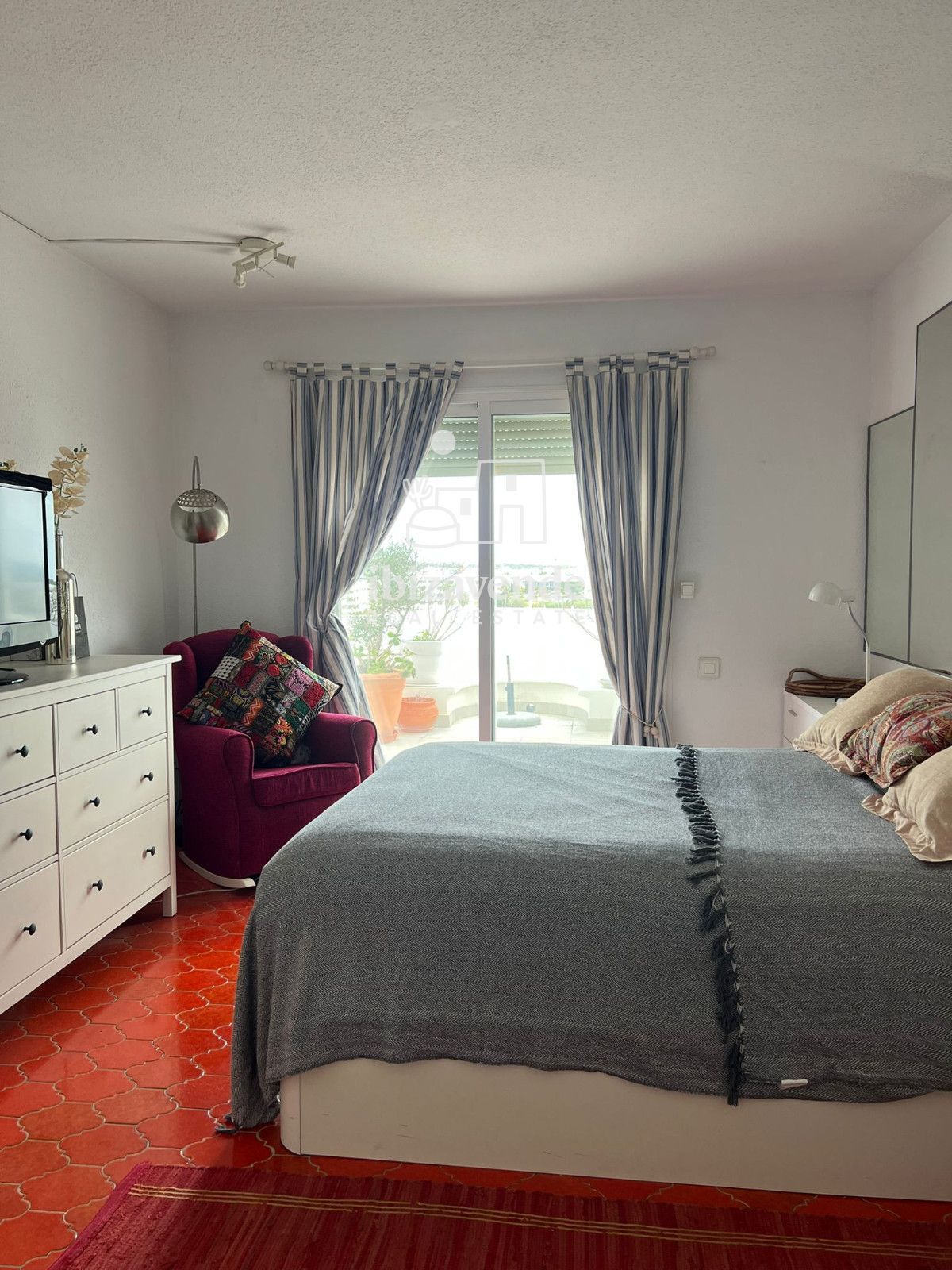 Mobilia Inmueble Image
