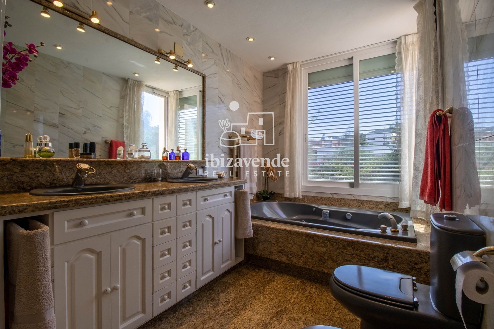 Mobilia Inmueble Image