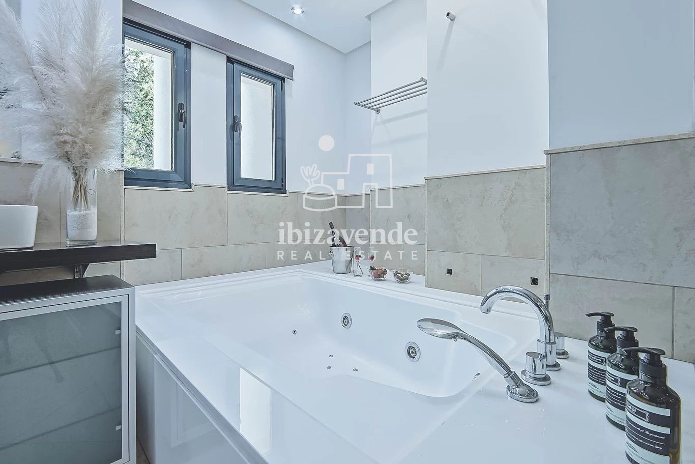 Mobilia Inmueble Image