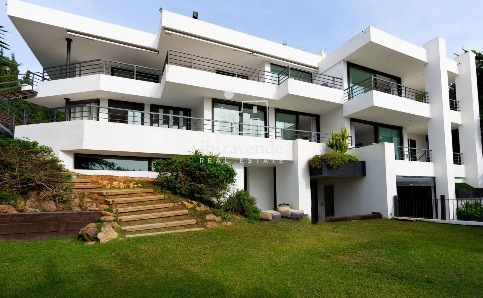 Mobilia Inmueble Image