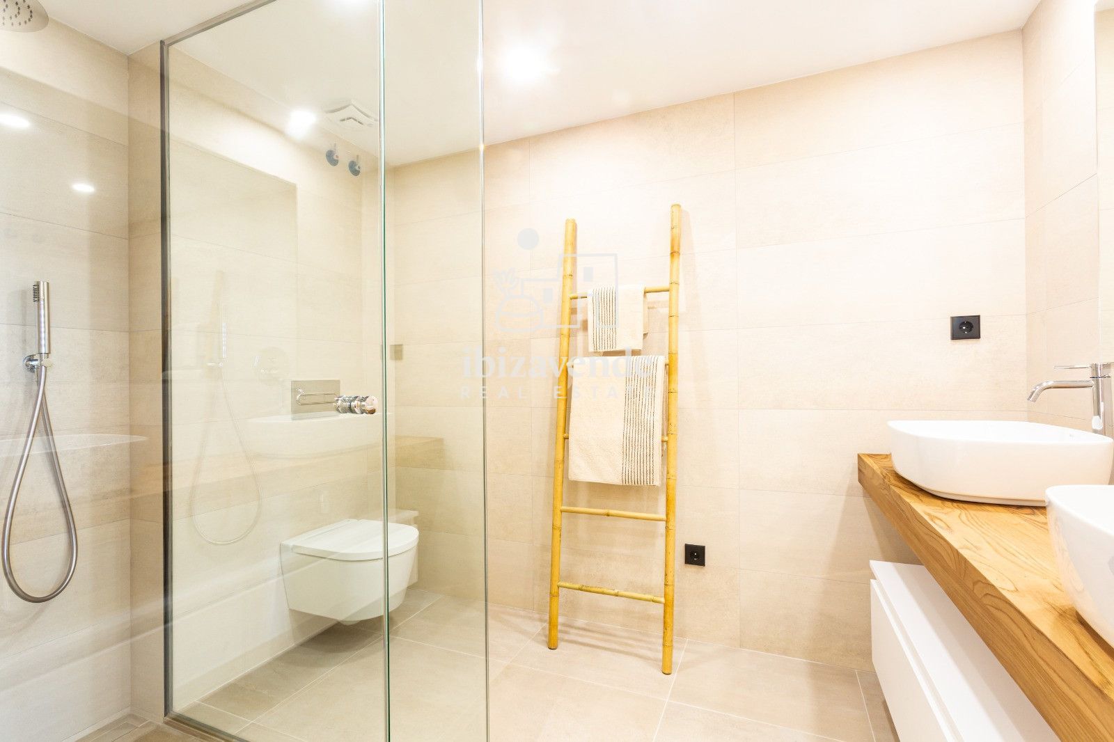 Mobilia Inmueble Image