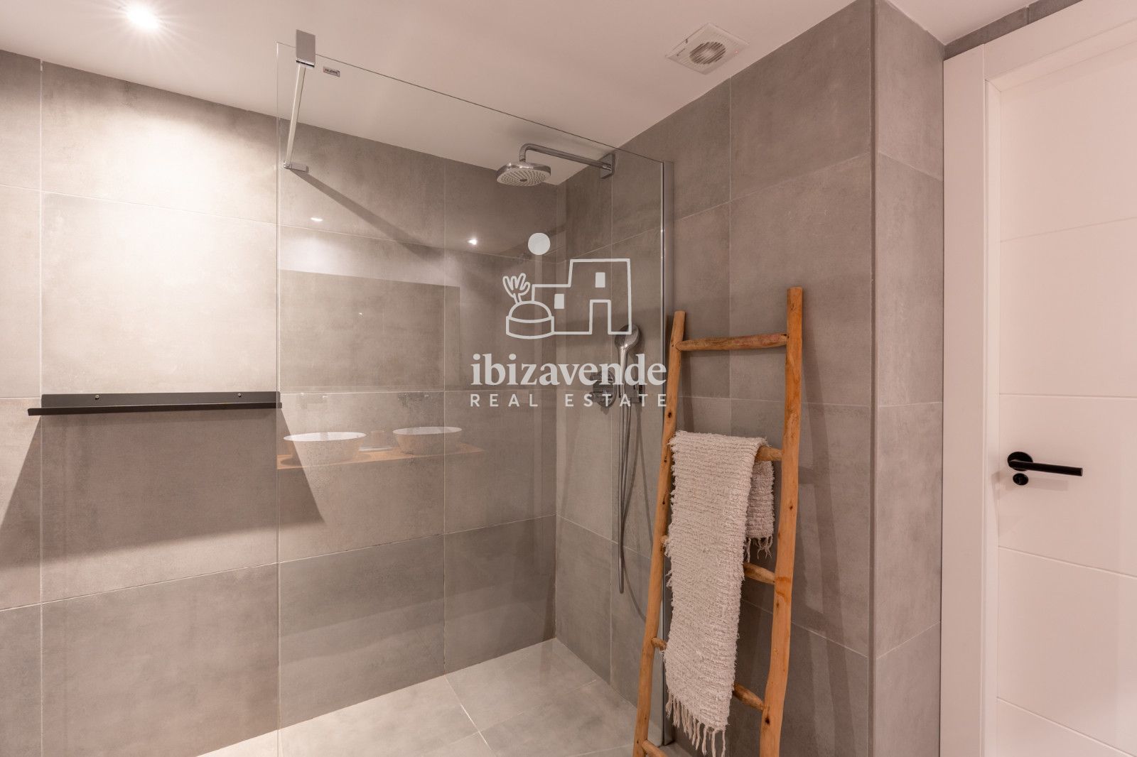 Mobilia Immobilien Bild