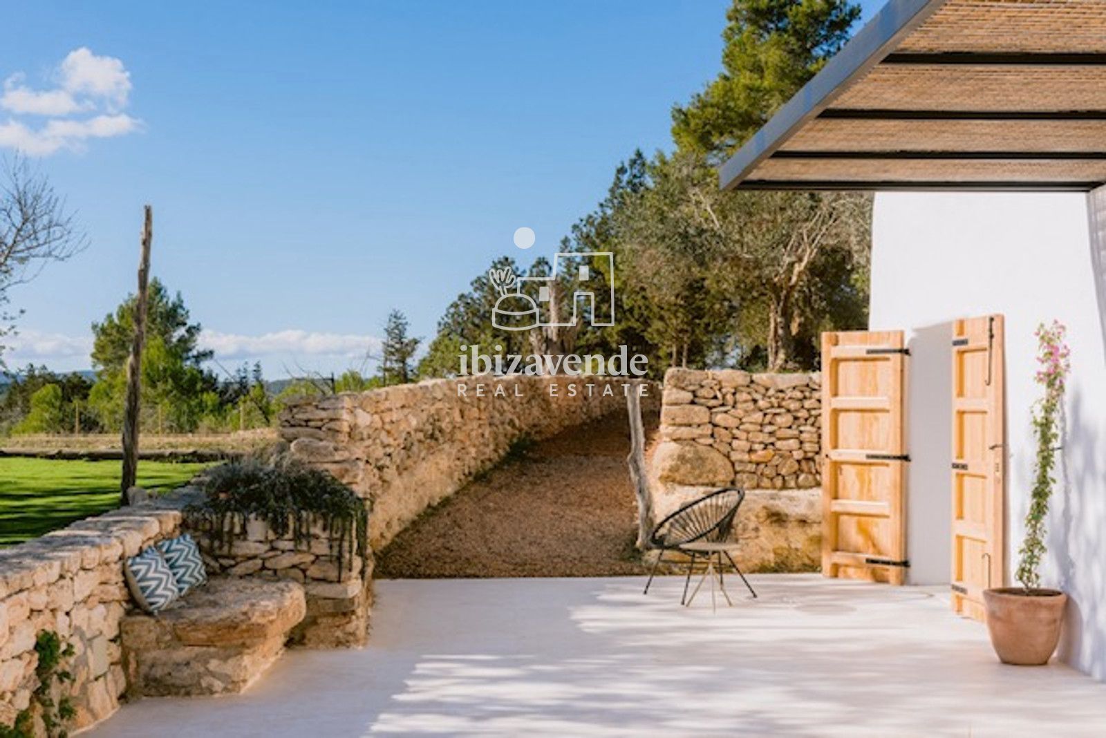 Mobilia Inmueble Image