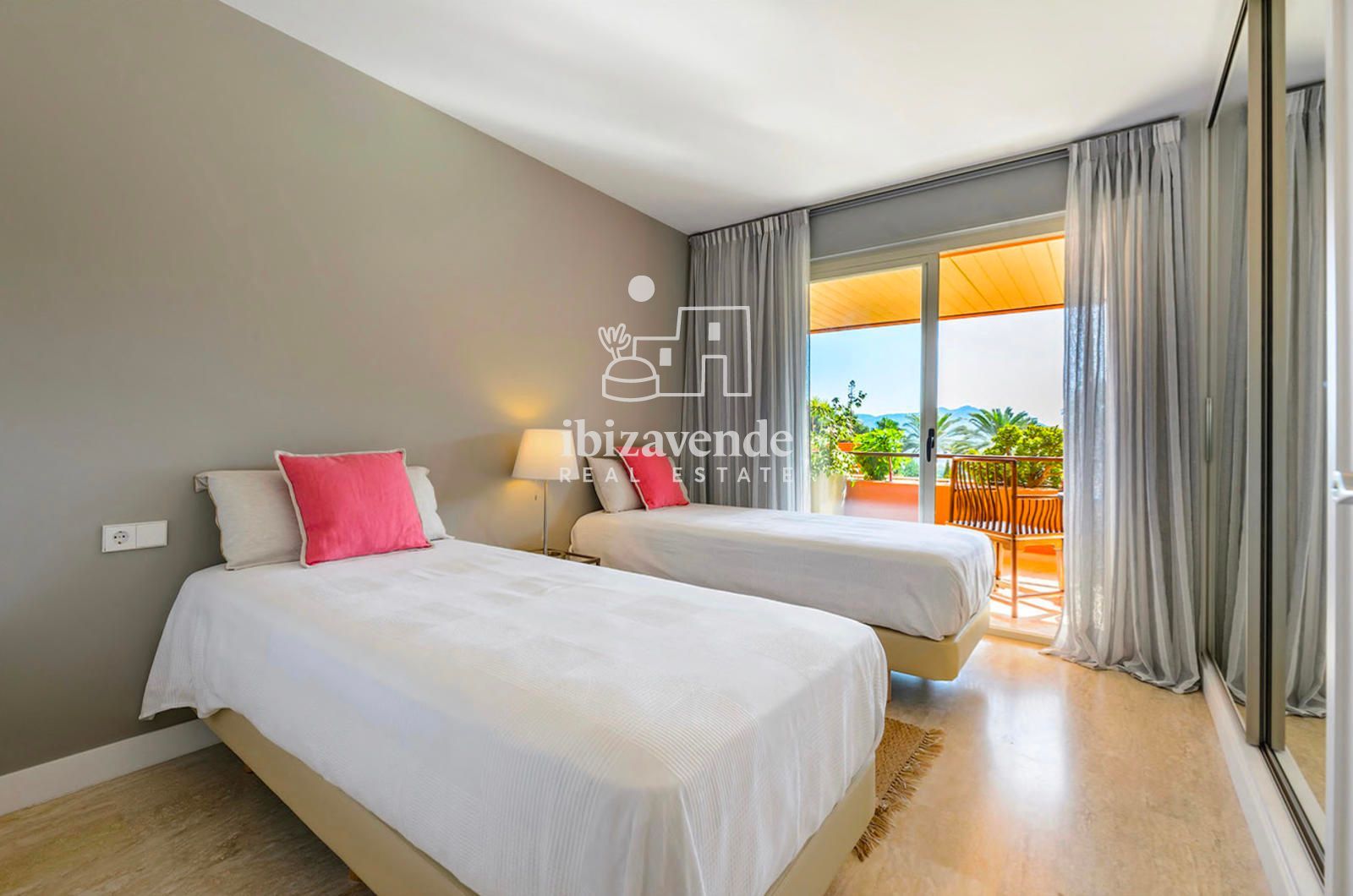 Mobilia Inmueble Image