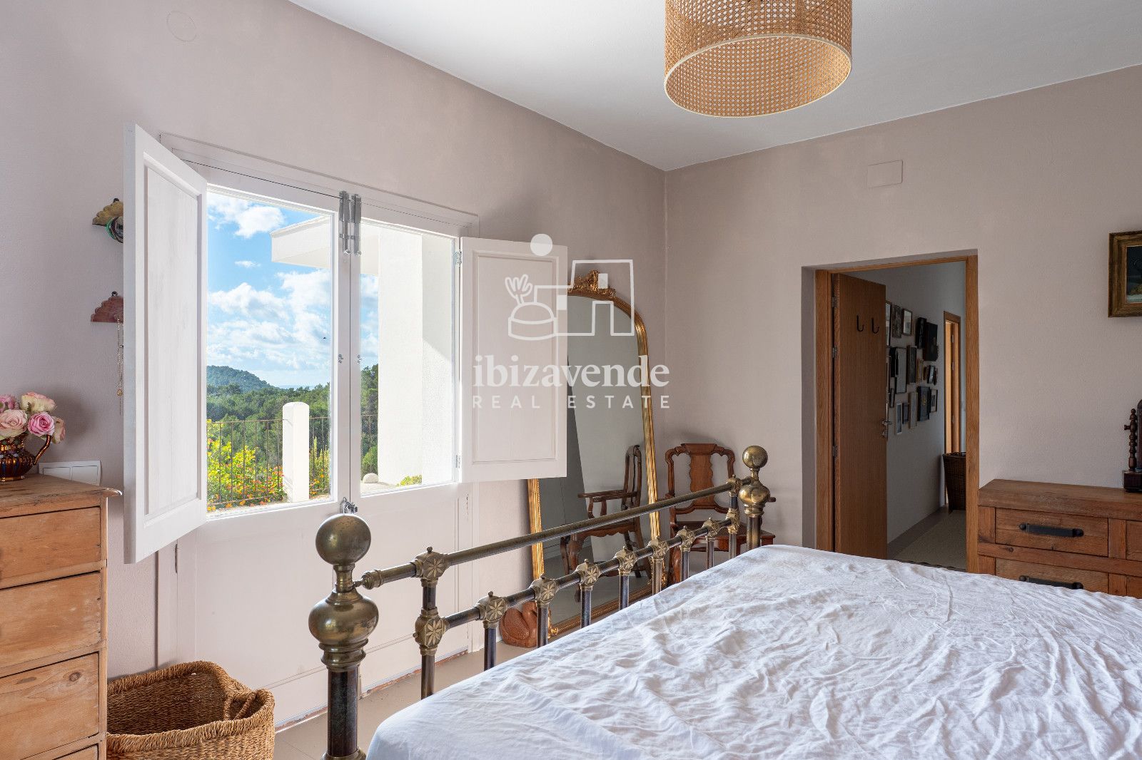 Mobilia Inmueble Image