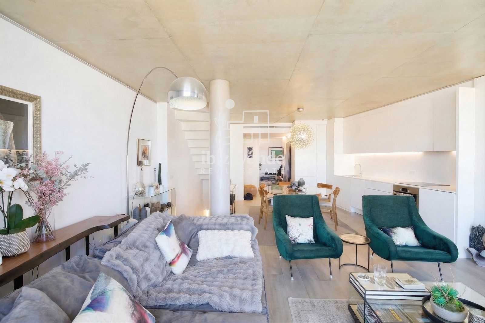 Mobilia Inmueble Image