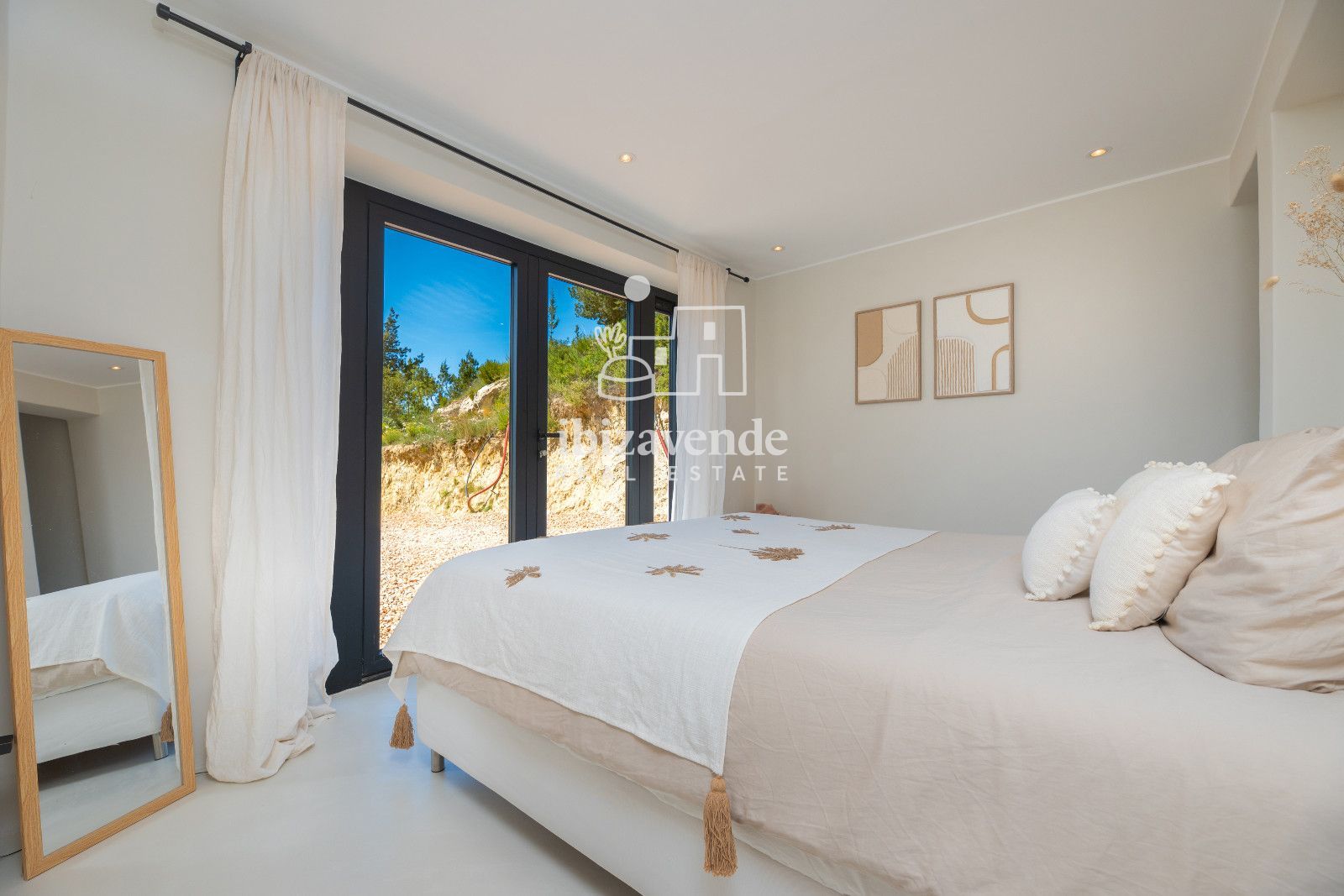 Mobilia Inmueble Image