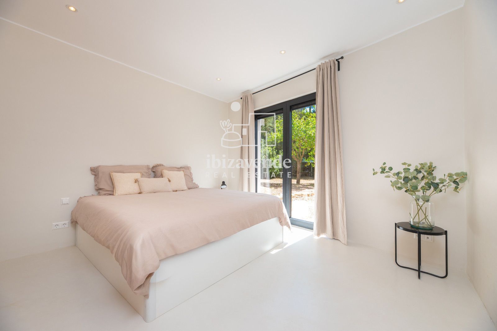 Mobilia Inmueble Image