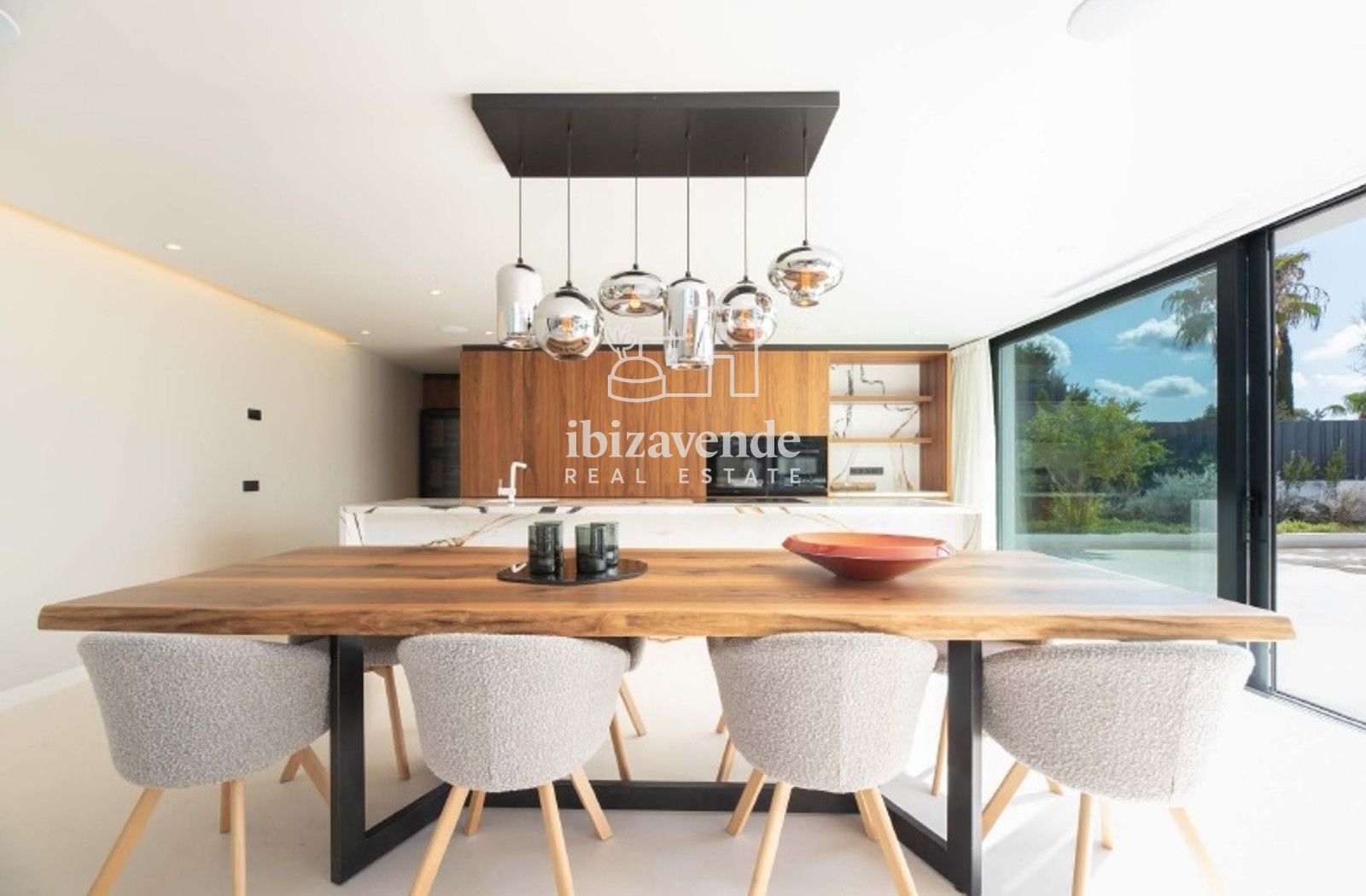 Mobilia Inmueble Image