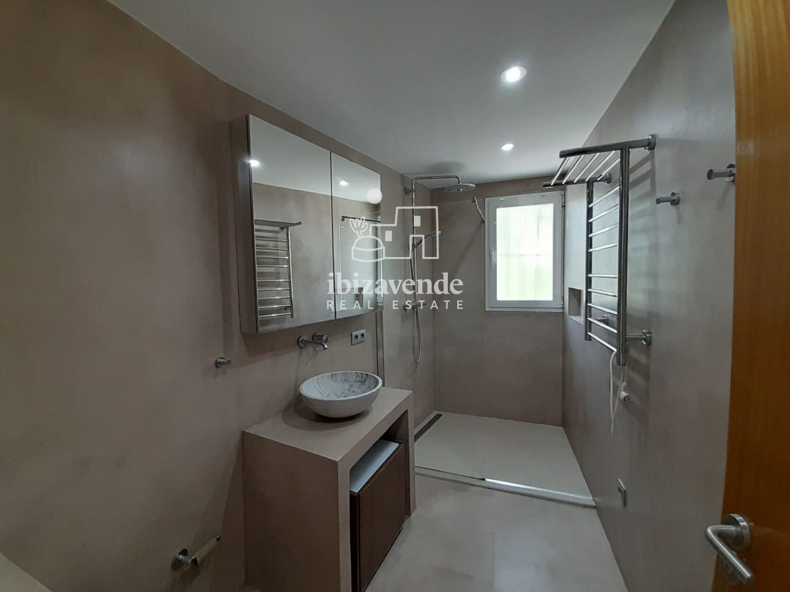 Mobilia Inmueble Image