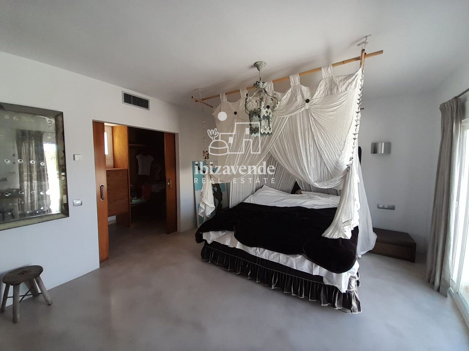 Mobilia Inmueble Image